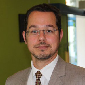 dr. Járay Ákos