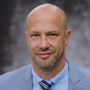 dr. Bakó Péter